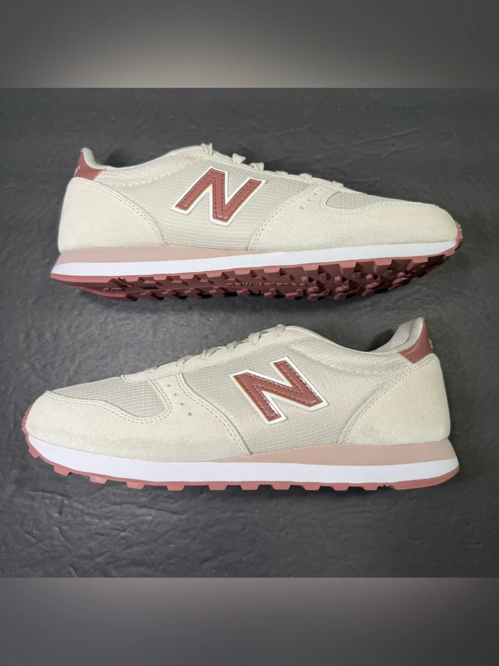 New Balance 311 Women’s Cream Pink Sneakers Shoe Size- 11